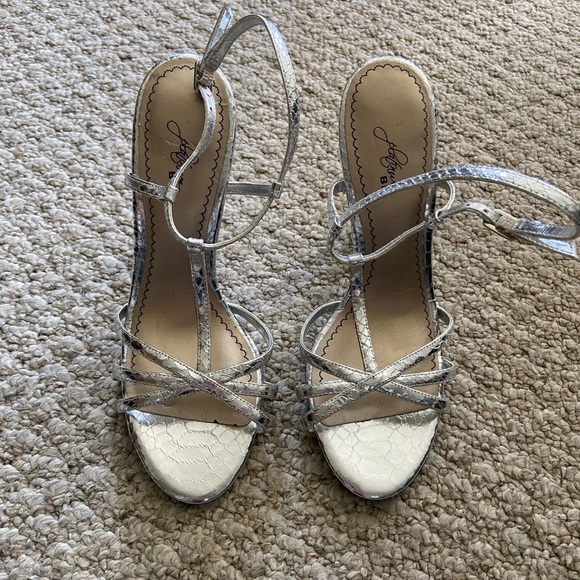 Platinum BP silver heels - never worn - Picture 1 of 6
